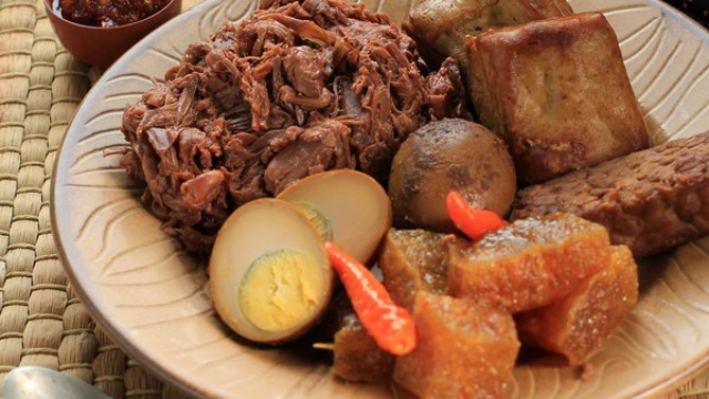 Gudeg Yogyakarta: Warisan Kuliner Manis Gurih yang Mendunia